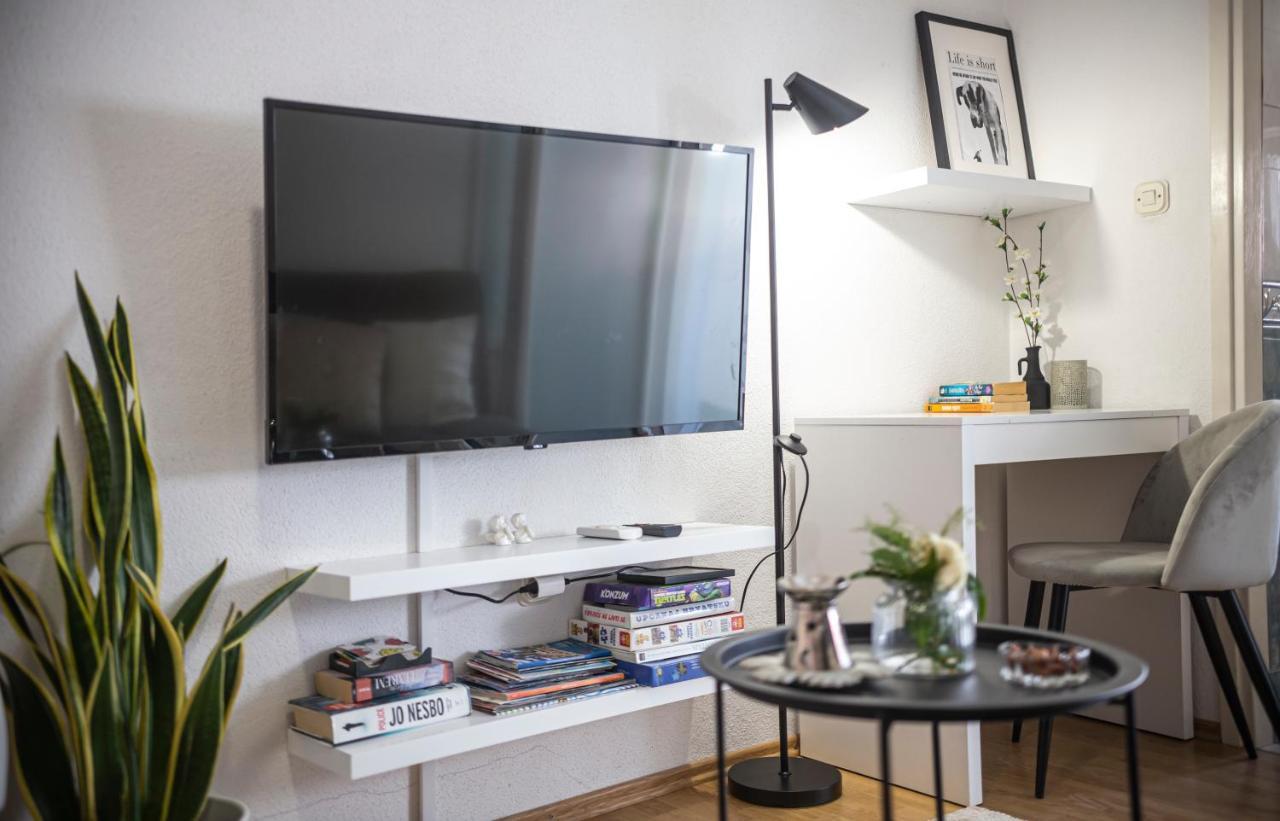 Apartmani Leo-Marin マカルスカ エクステリア 写真